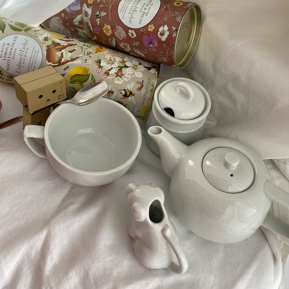 Tea set - Picture 2 of 4